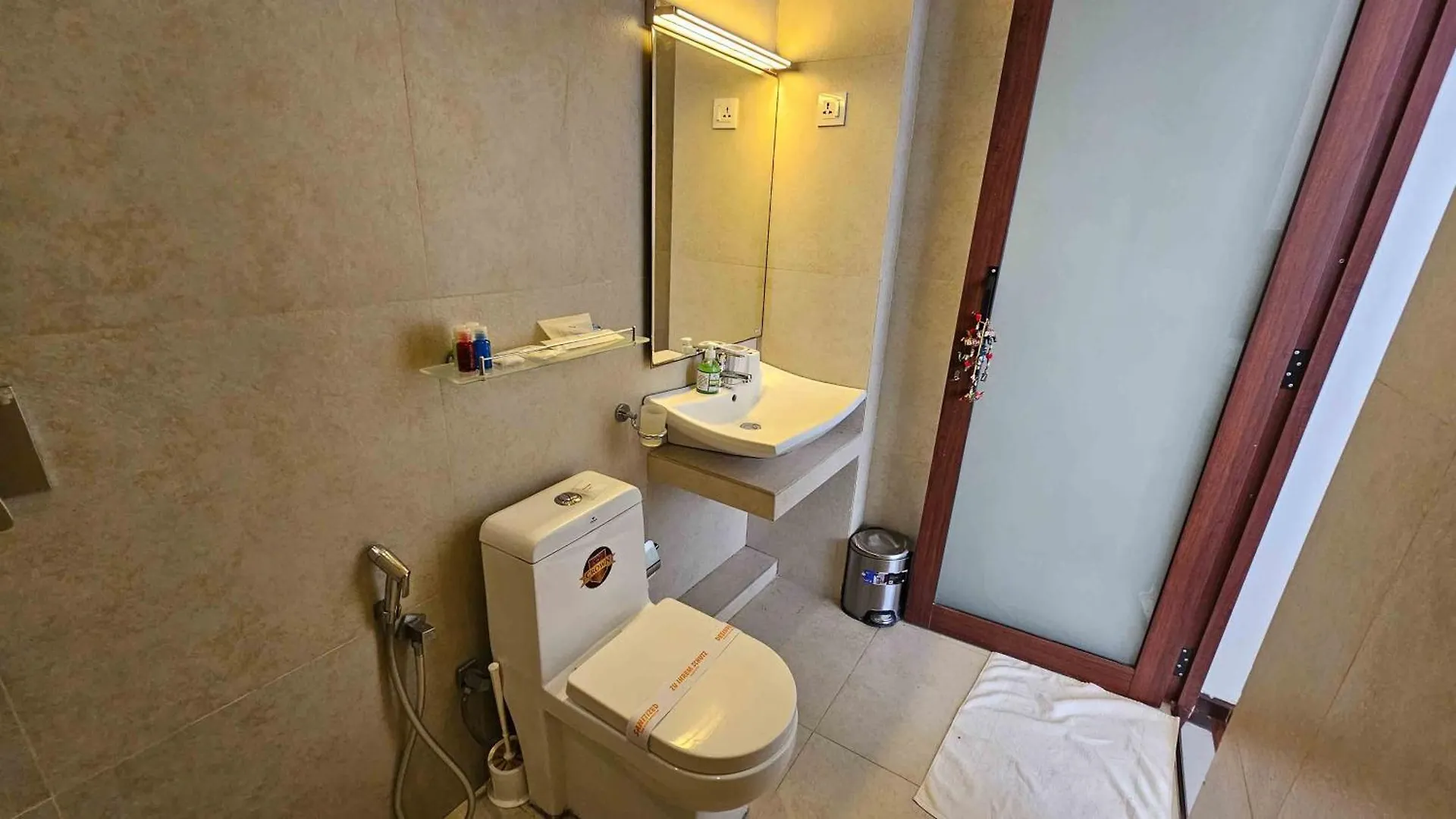 Lotus Colombo Guesthouse 0*,