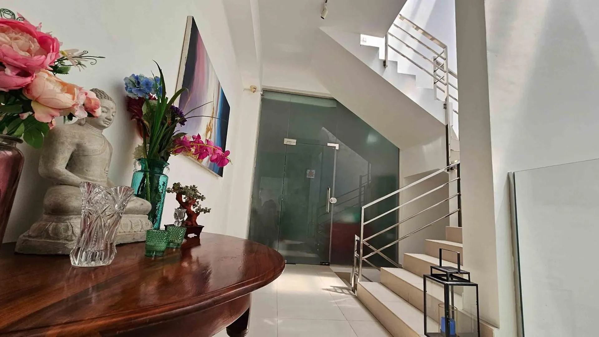 Bed & Breakfast Lotus Colombo Guesthouse Sri Lanka